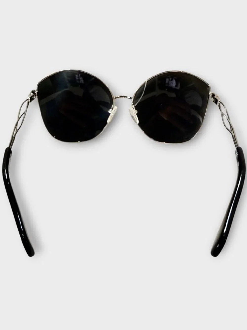 New! Bluemarine SBM116V Oversized Round Silvertone Frame with Lace Lens Detail